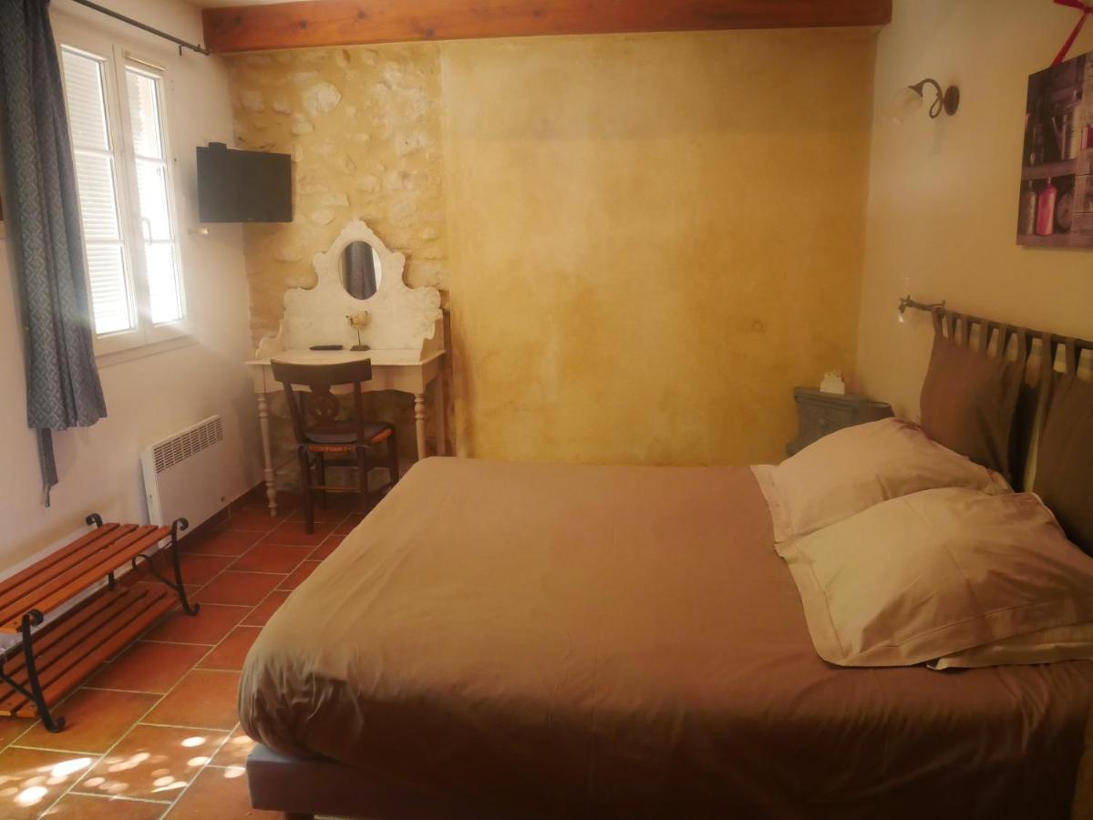 La Feniere Bed and Breakfast Vénéjan Εξωτερικό φωτογραφία