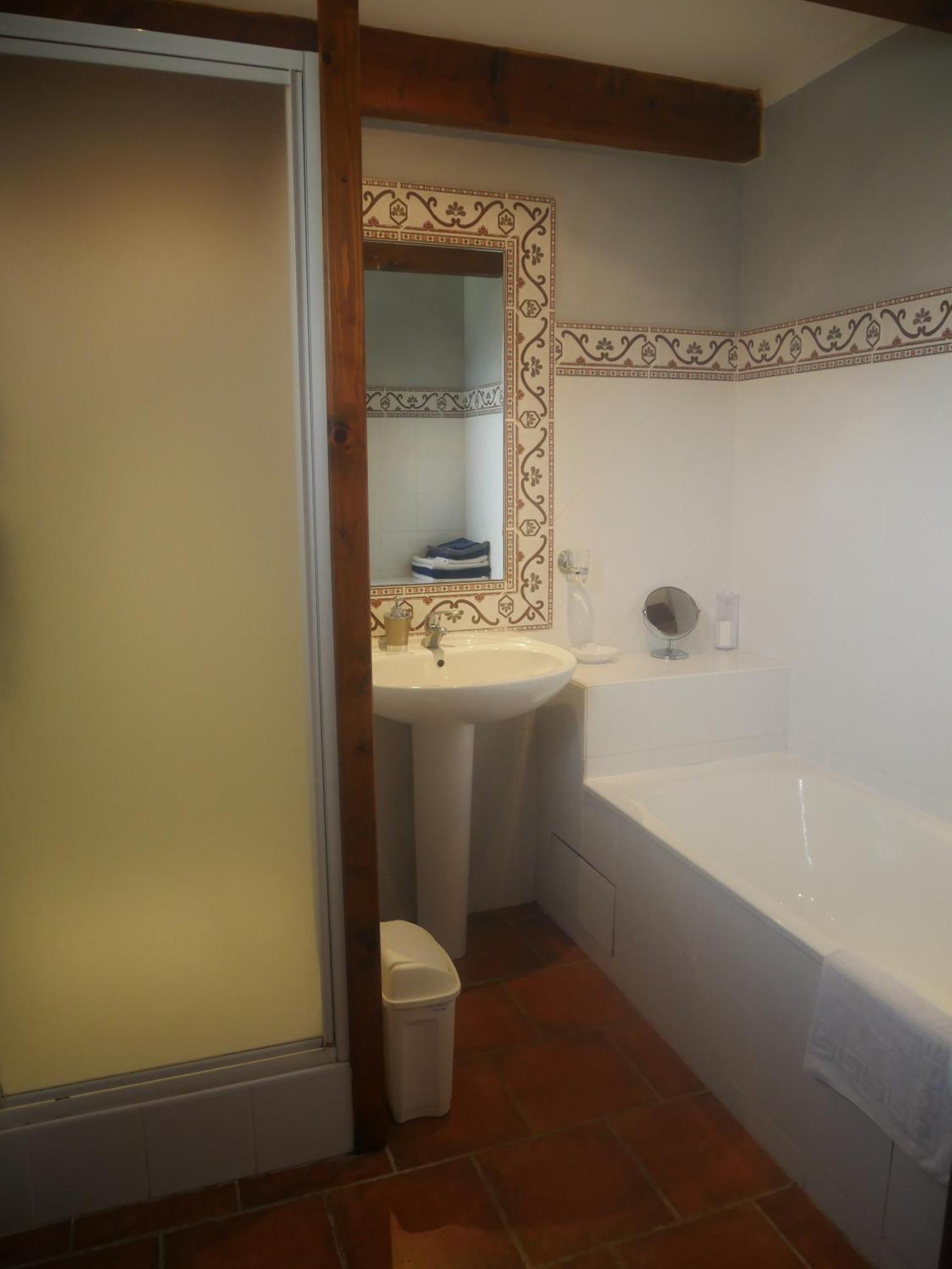 La Feniere Bed and Breakfast Vénéjan Εξωτερικό φωτογραφία