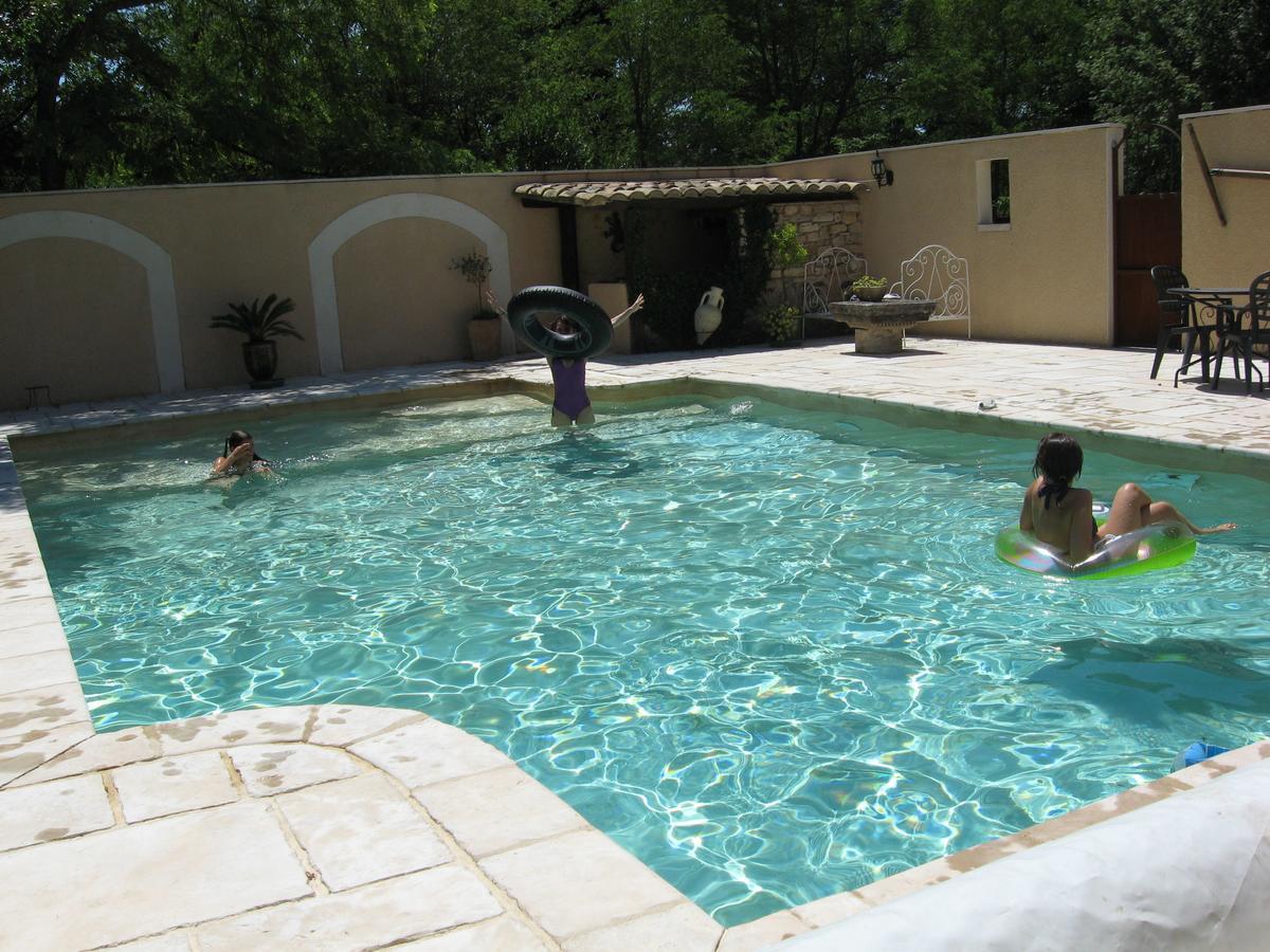 La Feniere Bed and Breakfast Vénéjan Εξωτερικό φωτογραφία