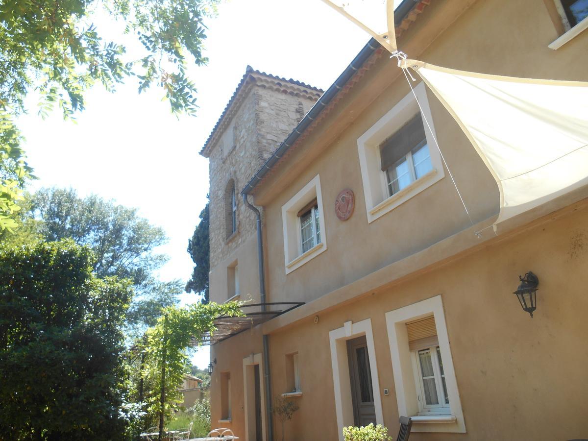 La Feniere Bed and Breakfast Vénéjan Εξωτερικό φωτογραφία