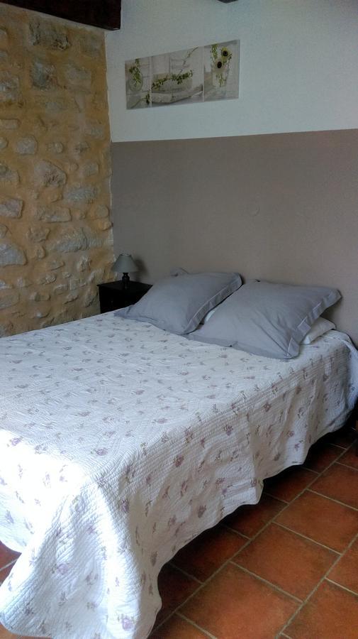 La Feniere Bed and Breakfast Vénéjan Εξωτερικό φωτογραφία
